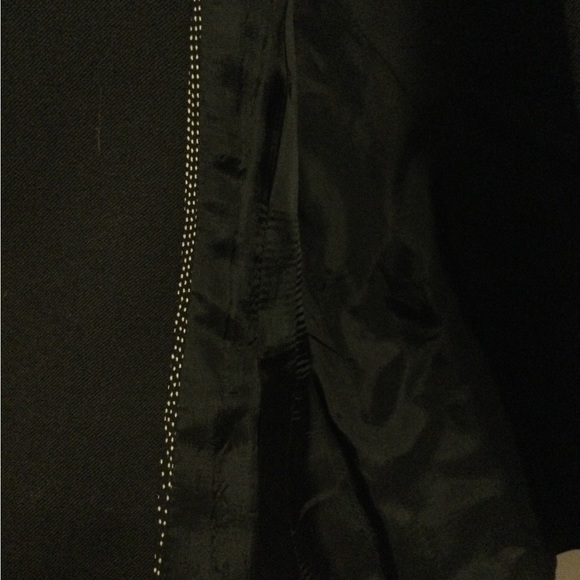 Classic Black Wool Tristan & Iseut Blazer - Picture 5 of 10